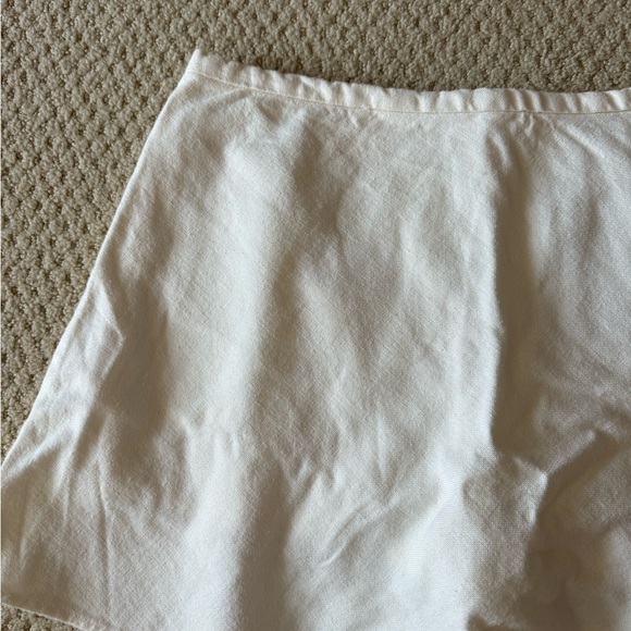 Brandy Melville linen skort - Picture 2 of 5